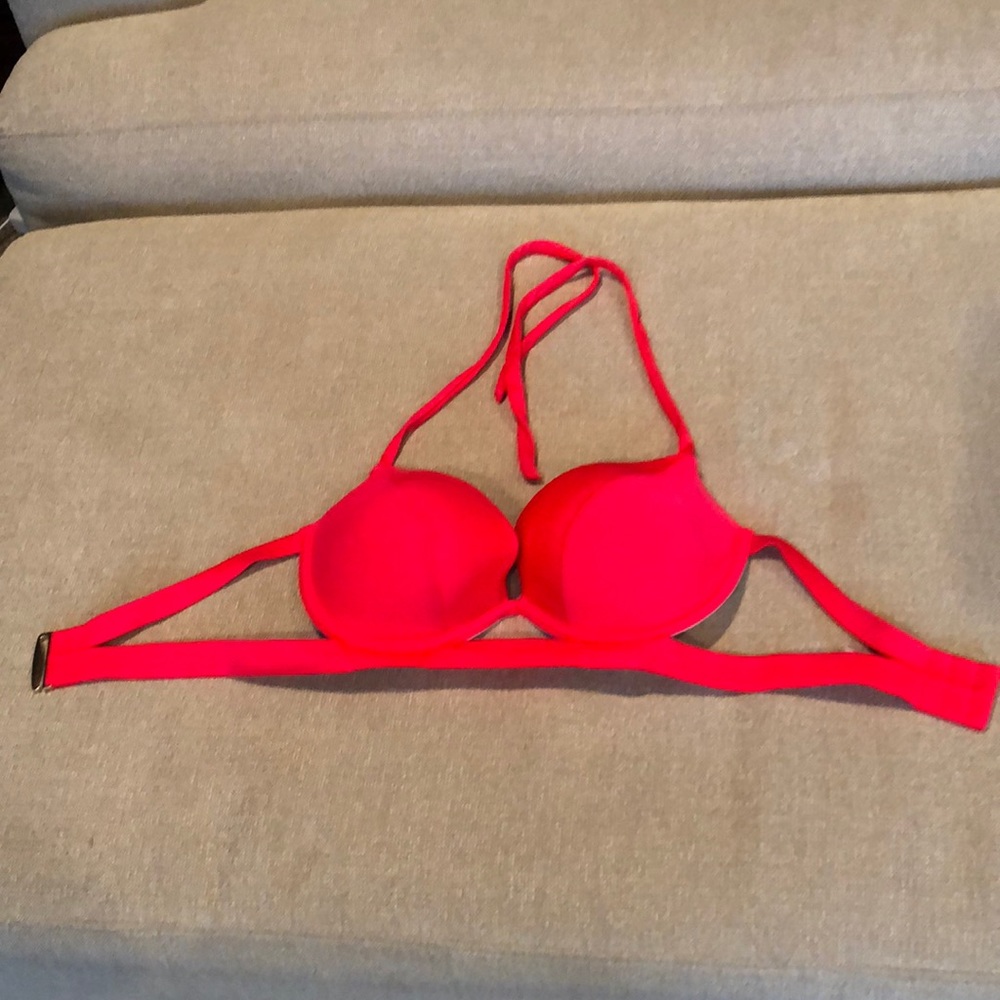 Victoria’s Secret bikini top